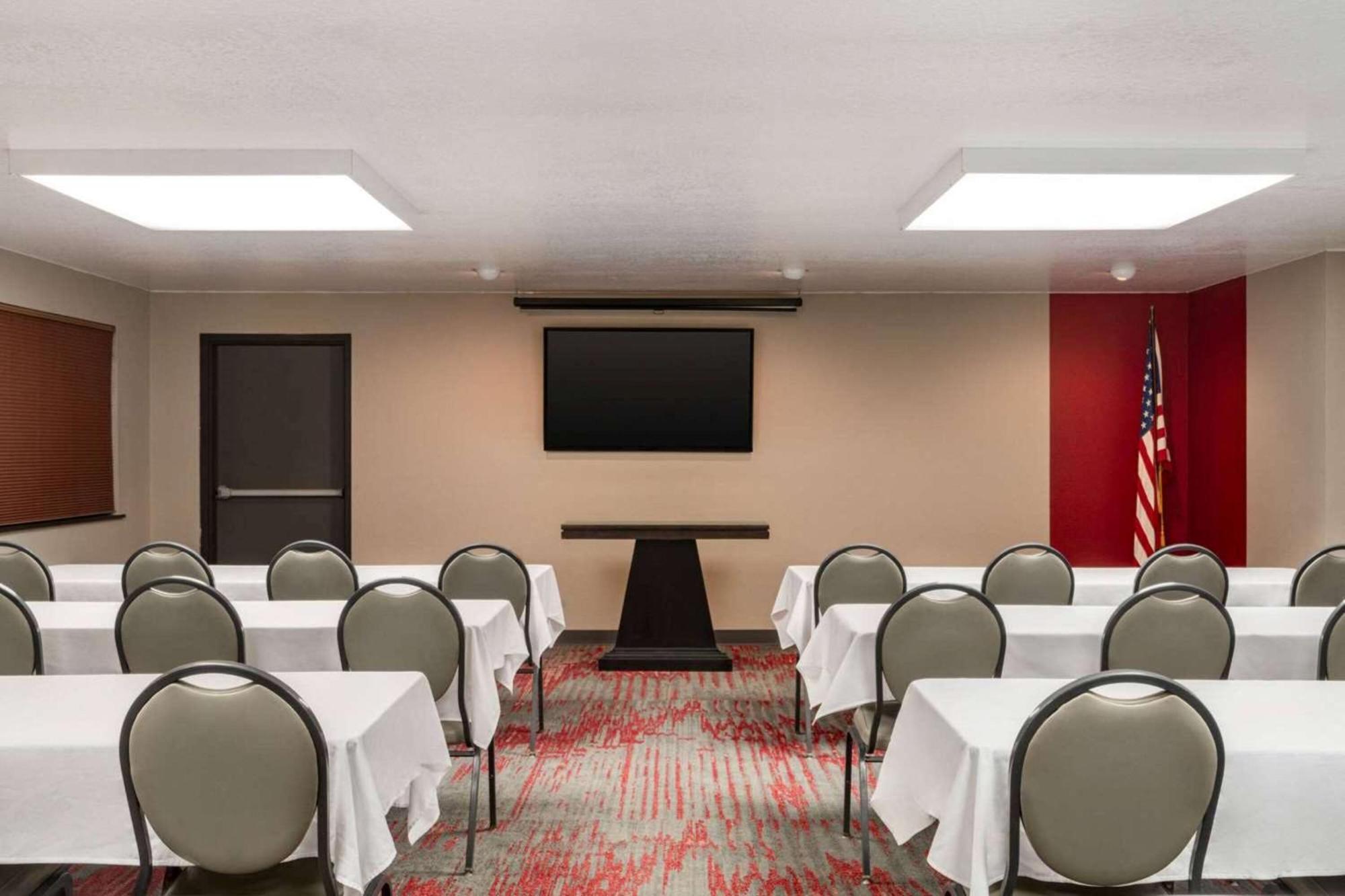 Best Western Helena - Capitol Hotel Bagian luar foto